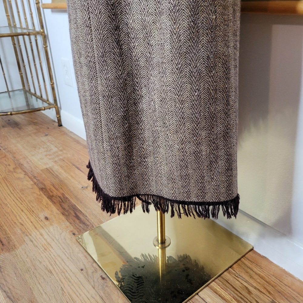 Vintage Harv'e Benard Sport Brown Wool Tweed Skirt With Fringe Size 10 - Picture 3 of 14